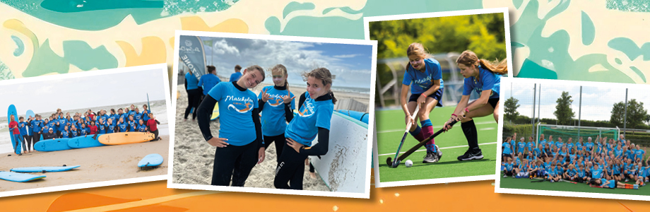 Deelnemers van het Matchplay hockeykamp met surfen tijdens een surfles op het strand in Zeeland en een hockeytraining